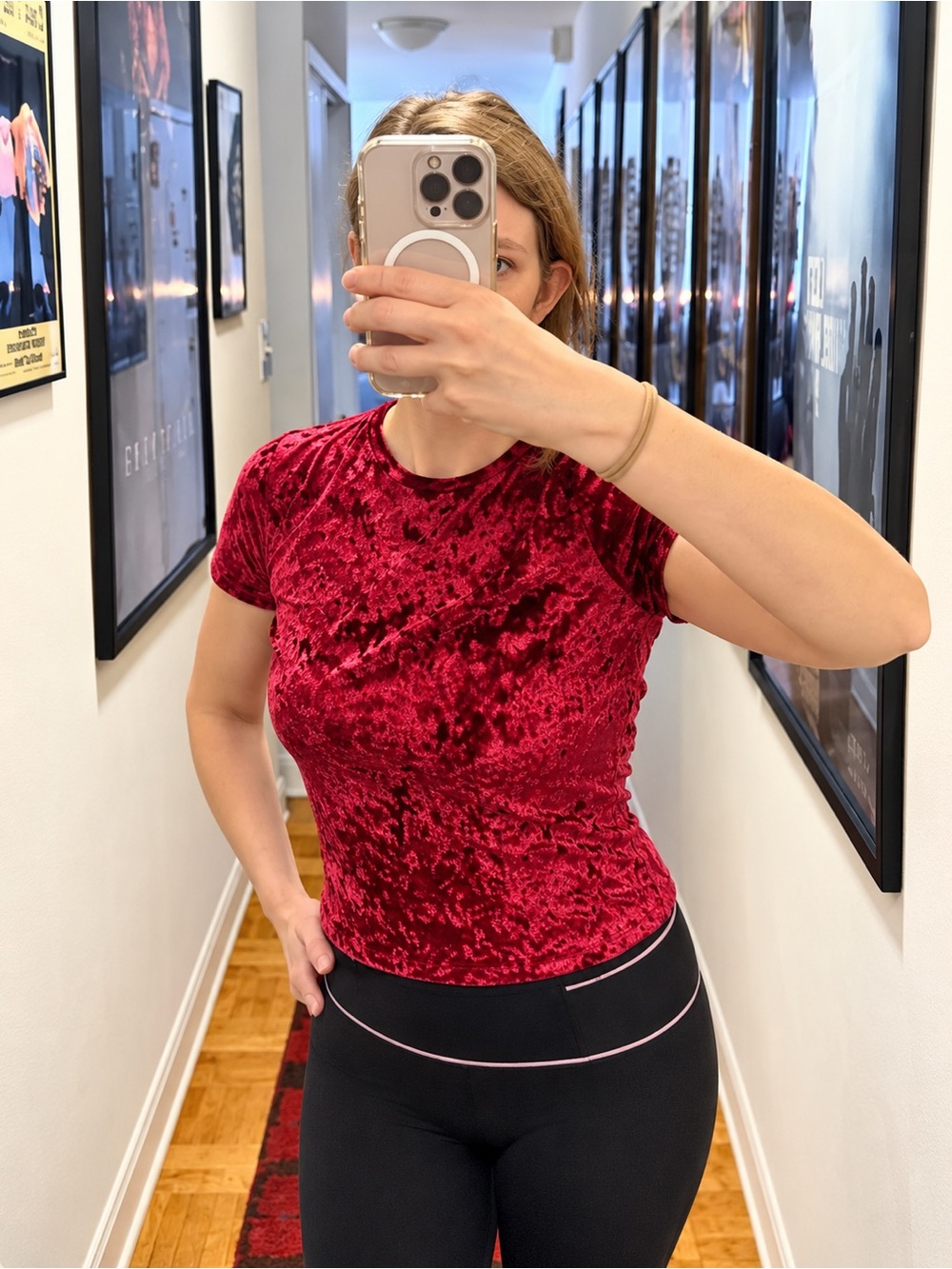 Y2K Hollister Red Crushed Velvet Tee Women’s L Fitted Short Sleeve